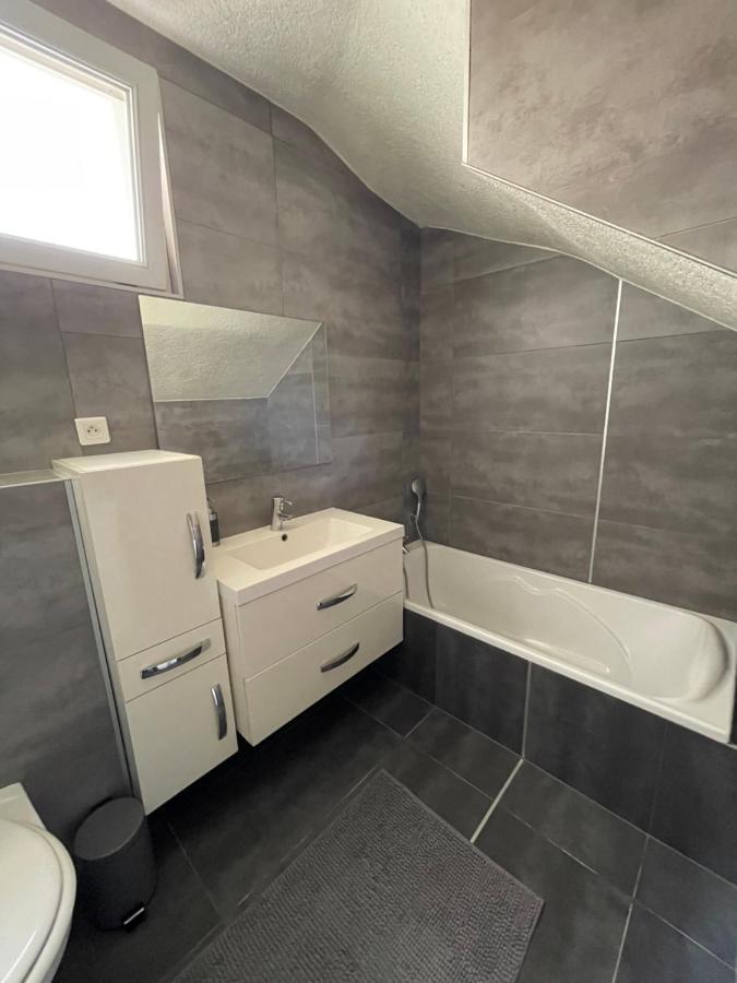 Appartement Bes,, Chaleureux Et Confortable Avec Entree Independante Wittenheim Eksteriør bilde